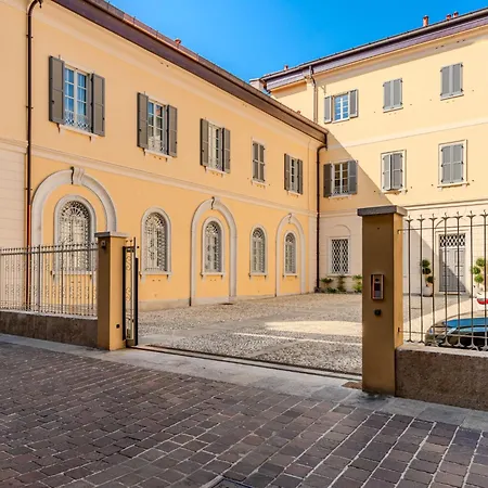 La Casa Di Ale By Interhome Lägenhet Como